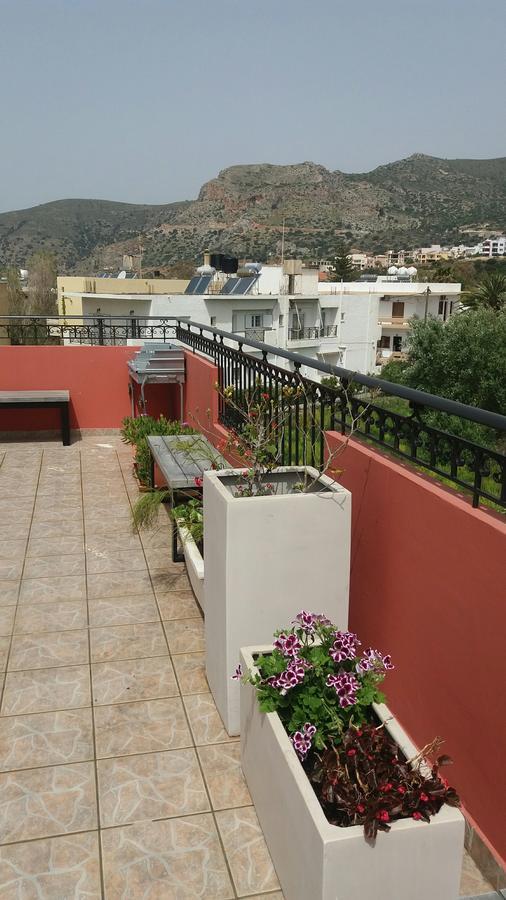 Hanna'S Apartments Palaiochora Zewnętrze zdjęcie